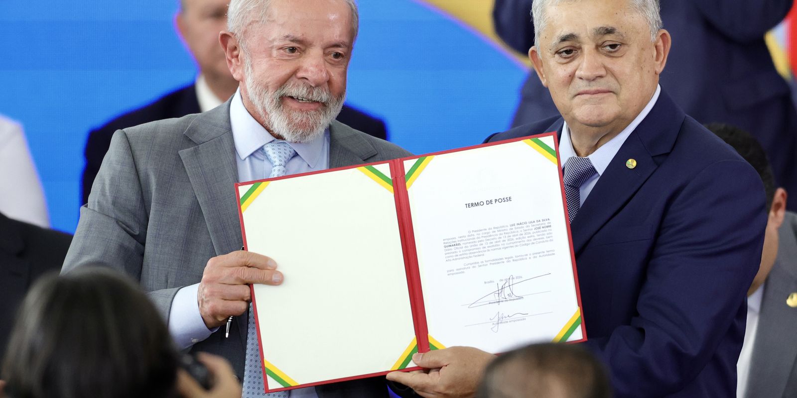 José Guimarães assume pasta e ressalta compromisso em 