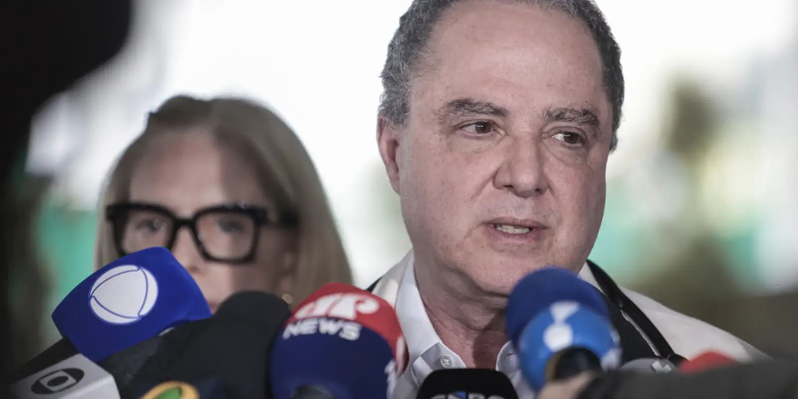 Médico informa que Lula removeu lesão e necessitará de repouso