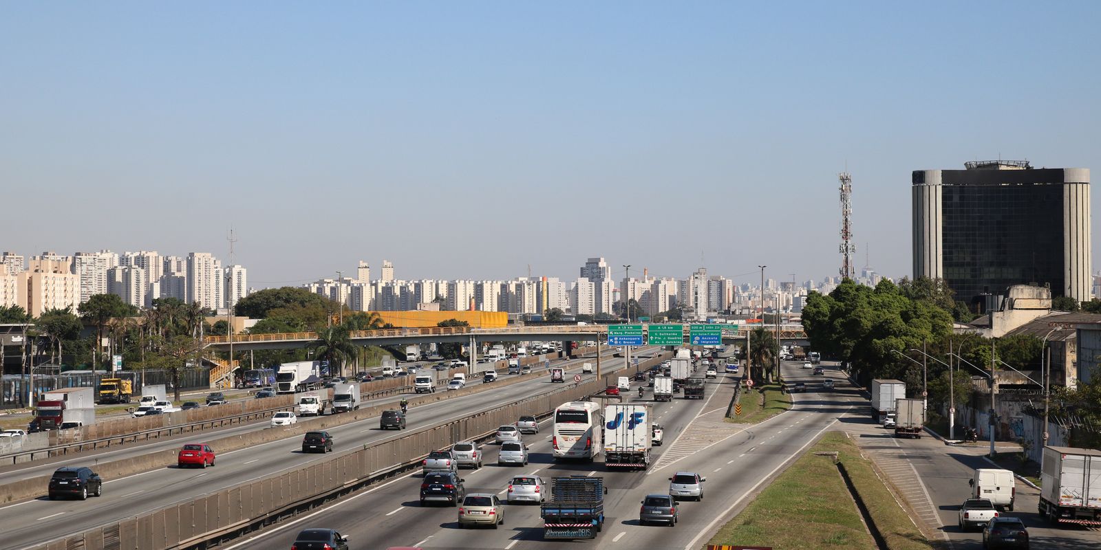 Ministério Público do Rio de Janeiro solicita paralisação de obras na Via Dutra devido a risco de inundações