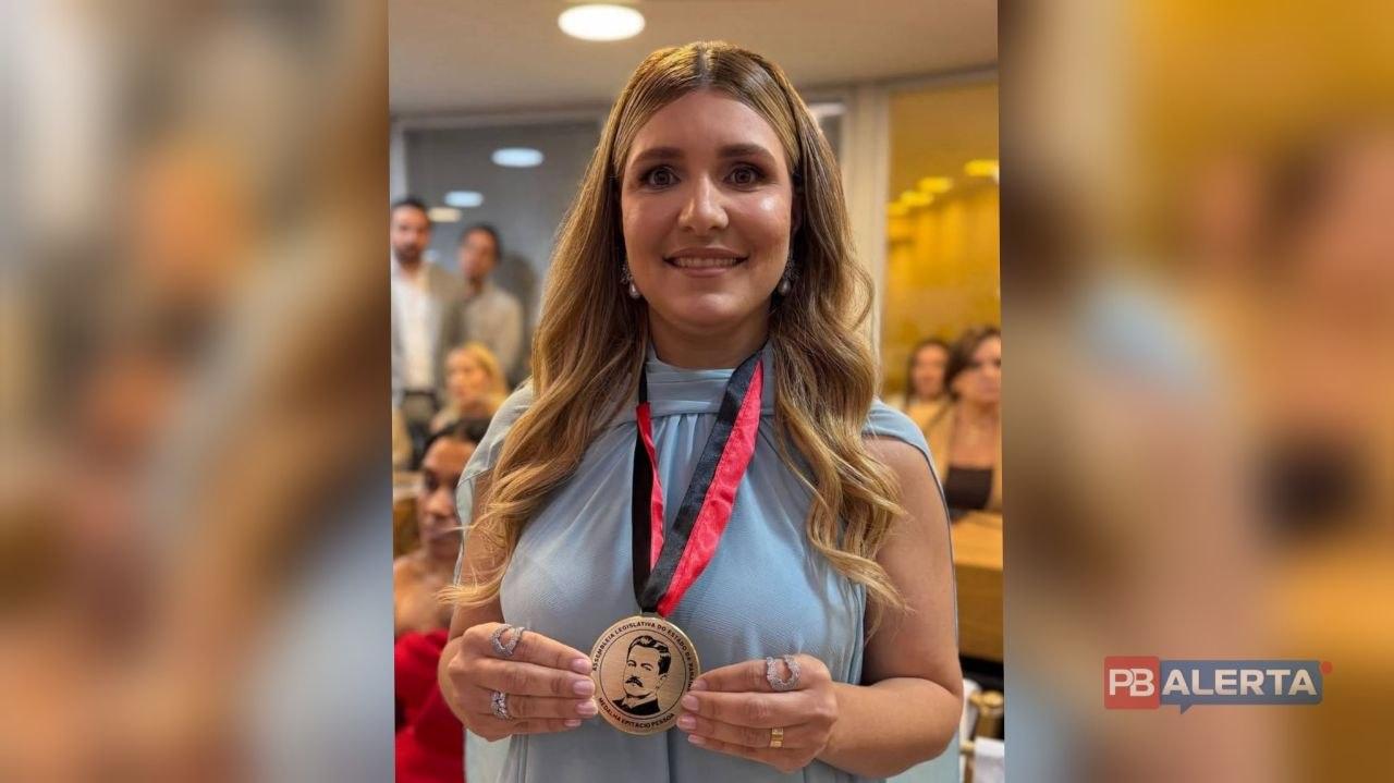 Prefeita Laís Raquel é homenageada com a Medalha Epitácio Pessoa em sessão especial da ALPB