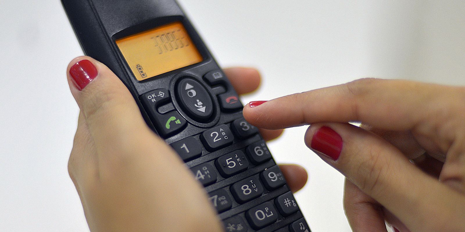 Telefonia fixa da Oi é arrematada por R$ 60,1 milhões