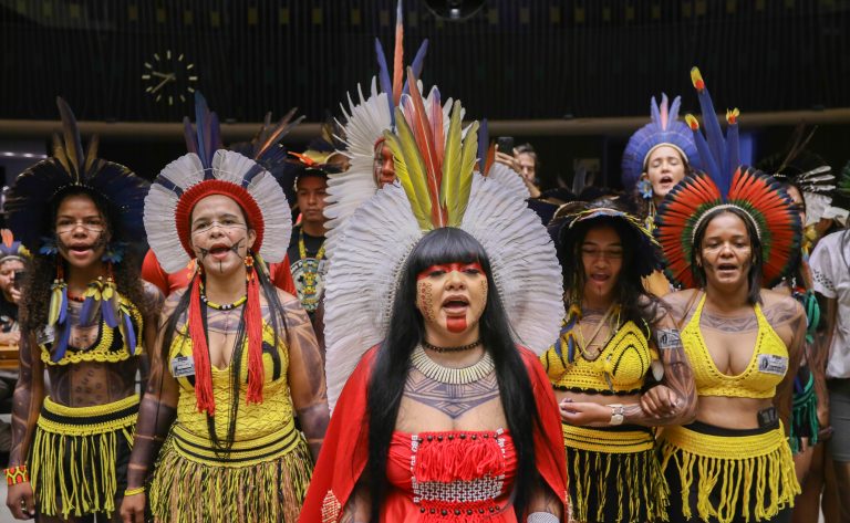 Câmara dos Deputados celebra 22º Acampamento Terra Livre