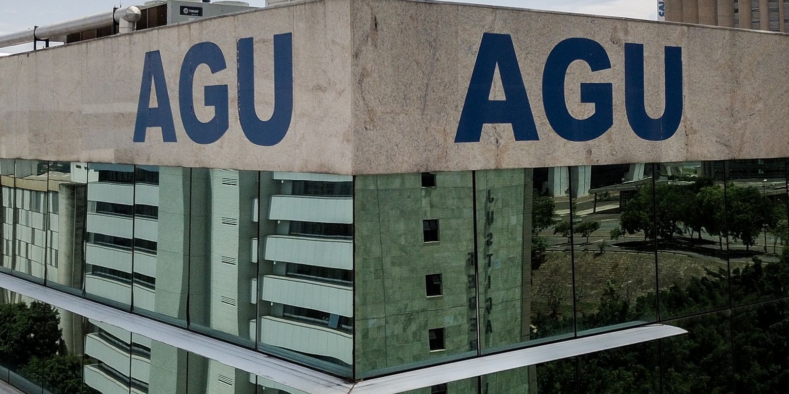 AGU defende inconstitucionalidade da lei da dosimetria perante o STF