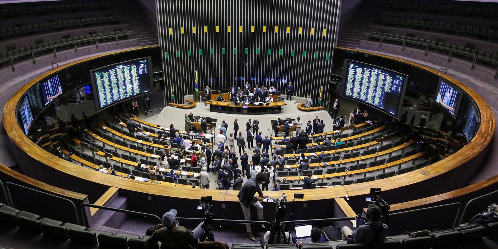 Câmara dos Deputados inicia discussão de projeto sobre minerais críticos
