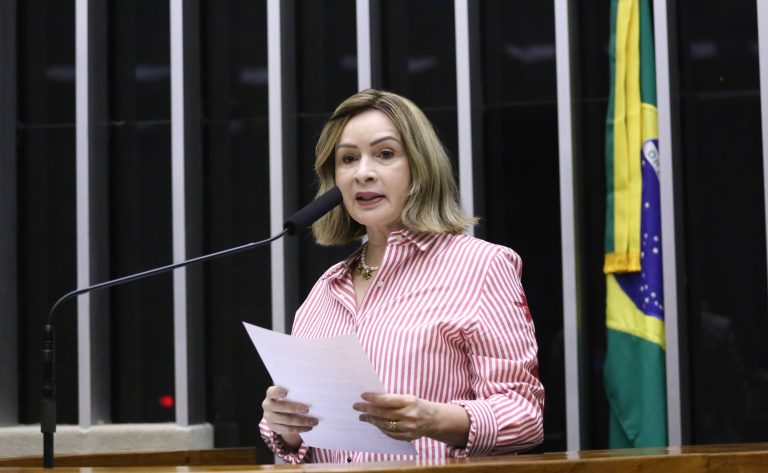 Comissão da Câmara aprova programa de pesquisa em biotecnologia para a Amazônia Legal