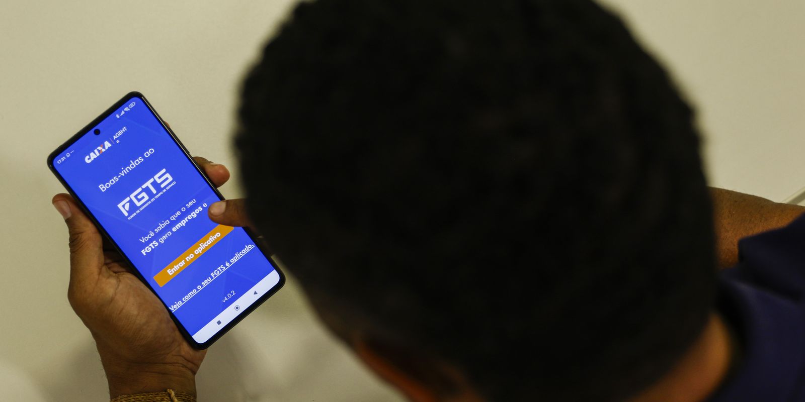 Desenrola 2.0 mobiliza 1,4 milhão de trabalhadores no aplicativo do FGTS