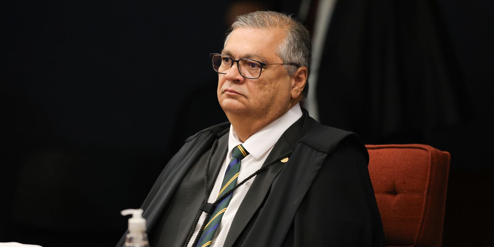 Dino inicia apuração sobre verbas parlamentares destinadas à produtora do filme de Bolsonaro