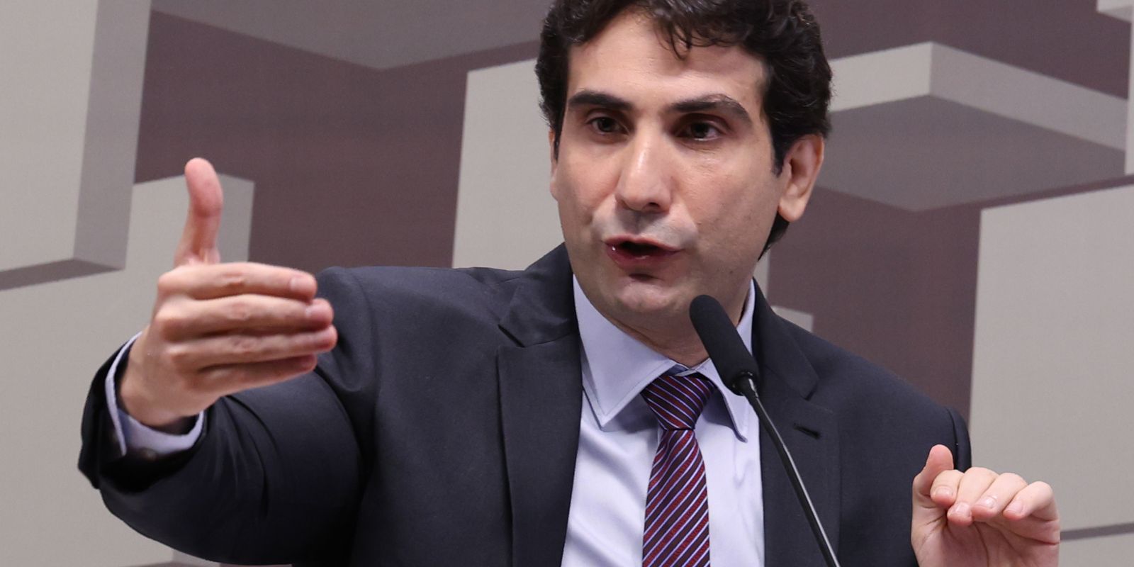 Galípolo detalha manobra do Banco Master que alertou o Banco Central