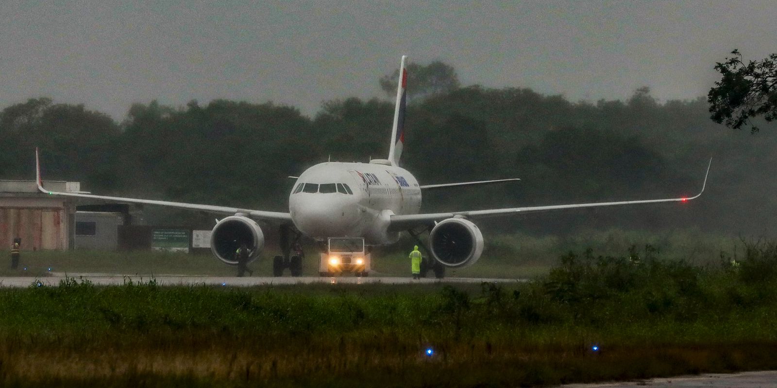 Governo estende benefícios fiscais para querosene de aviação e biodiesel por dois meses