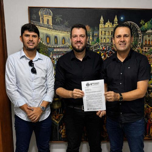 Prefeito Aldo Andrade e vice Matheus Gomes cumprem agenda com secretários de Infraestrutura e Cultura, além da FUNASA