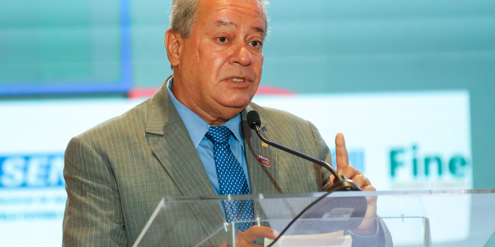 CNI alerta para risco nas exportações do Brasil com proposta de tarifa dos Estados Unidos