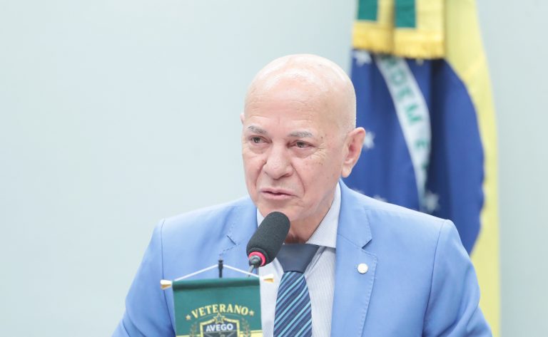 Comissão da Câmara aprova projeto de lei para incentivar pessoas idosas no ensino superior