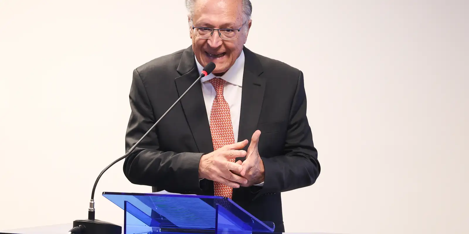 Governo federal pressiona TCU pela retomada das obras da Transnordestina no trecho de Suape