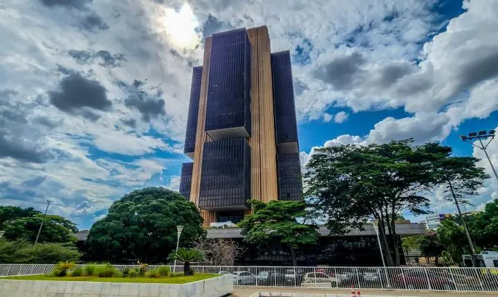 Bancos destinam R$ 5,7 bilhões em valores esquecidos para o Desenrola Brasil