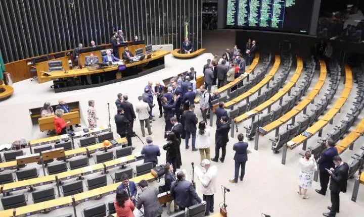 Câmara dos Deputados pode votar projetos de saúde na próxima semana