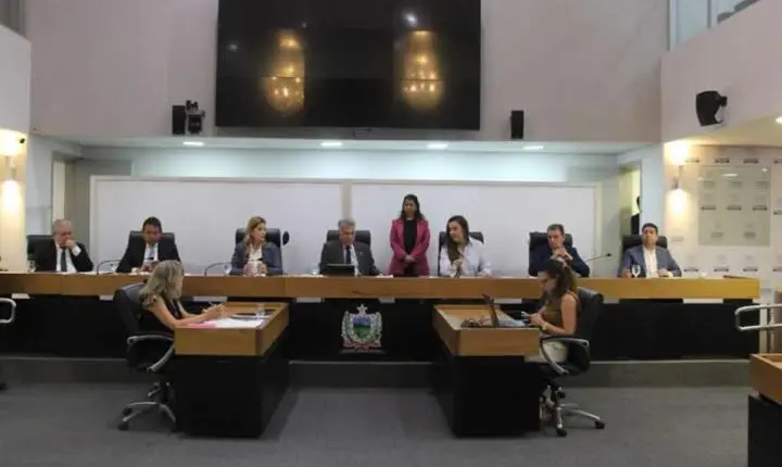 CCJ da Assembleia aprova nomes de Deusdete Queiroga e Taciano Diniz para conselheiros no TCE-PB