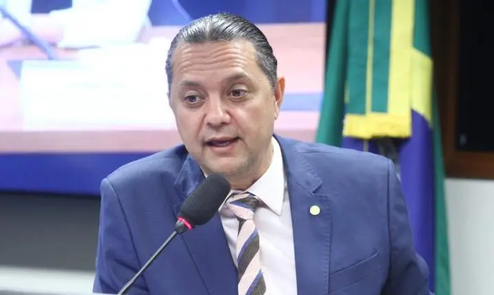 Comissão aprova fita roxa como identificador para pessoas com Alzheimer