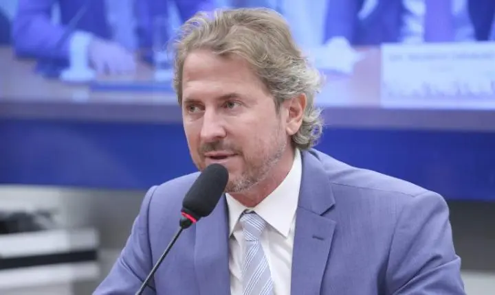 Comissão de Educação aprova diretrizes para fomentar o trabalho voluntário e a solidariedade