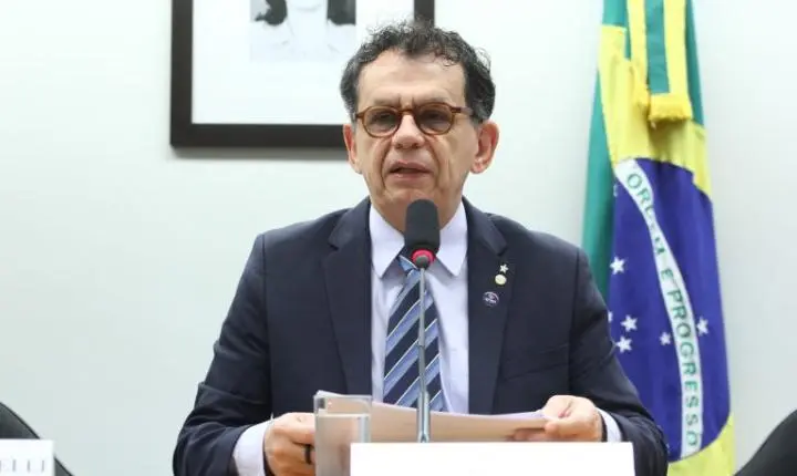 Comissão aprova gratuidade na emissão de documentos pessoais para pessoas idosas