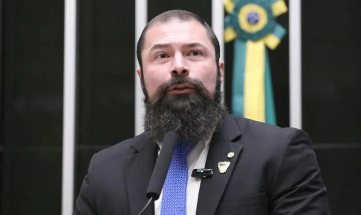 Comissão aprova porte de arma para vigilantes fora do expediente de trabalho