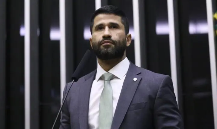 Comissão da Câmara aprova reconhecimento de certificação para bombeiro mergulhador