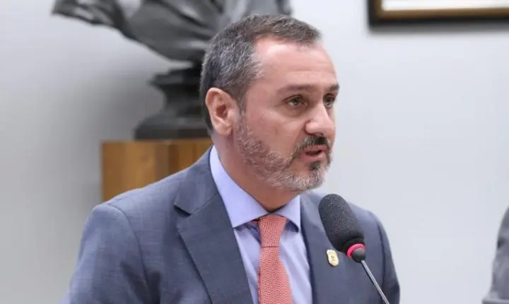 Diretor da Polícia Federal presta esclarecimentos à comissão sobre cooperação internacional e caso Ramagem