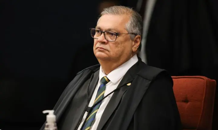 Dino inicia apuração sobre verbas parlamentares destinadas à produtora do filme de Bolsonaro