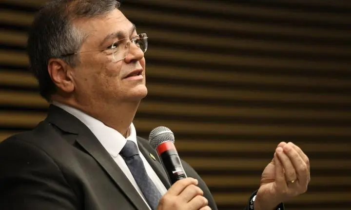 Flávio Dino ordena plano emergencial para reestruturar a CVM