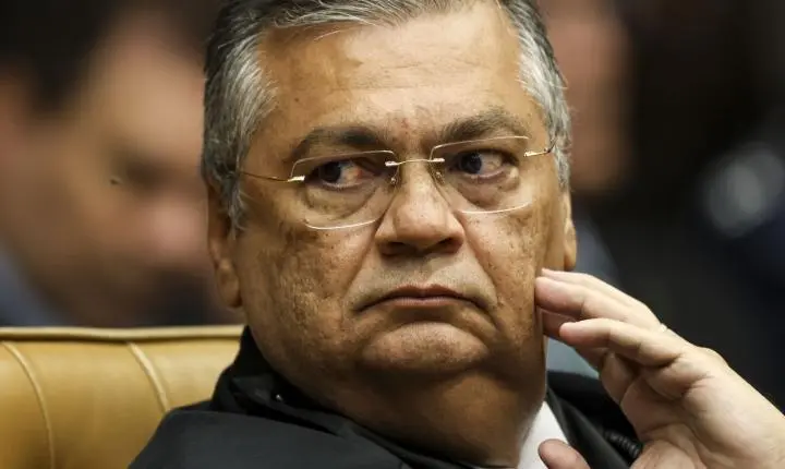 Flávio Dino relata ameaça de morte por funcionária de companhia aérea