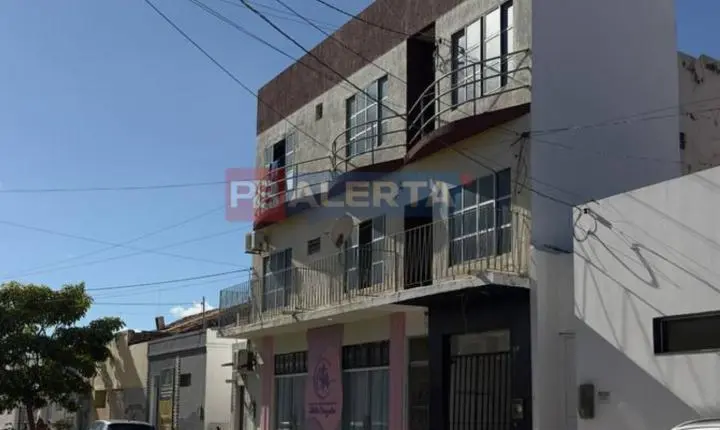 Dr. Francisco Abrantes detalha investigação de morte no Centro de Sousa; queda por infarto é uma das hipóteses, afirma ao Repórter Caveira