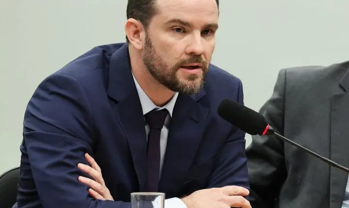 Durigan viaja à França para compromissos do G7 e encontros bilaterais
