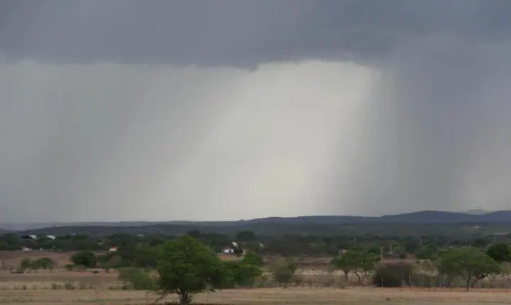 INMET emite alerta de chuvas intensas para toda a Paraíba neste domingo (19)
