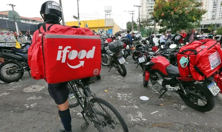 Lula defende proteção previdenciária para trabalhadores de aplicativos