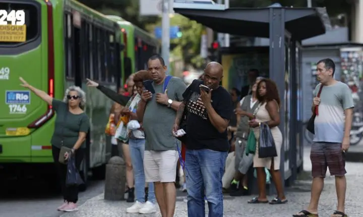Lula sanciona Marco Legal do Transporte Público Coletivo com vetos impactantes no financiamento