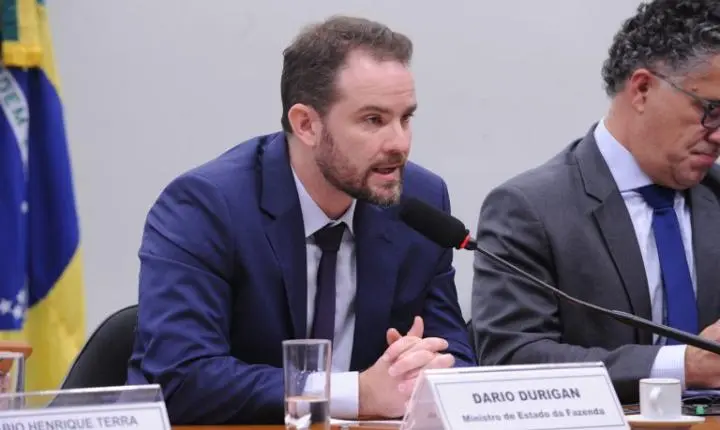 Ministro da Fazenda apoia o fim da jornada 6x1 em discussão na Câmara dos Deputados