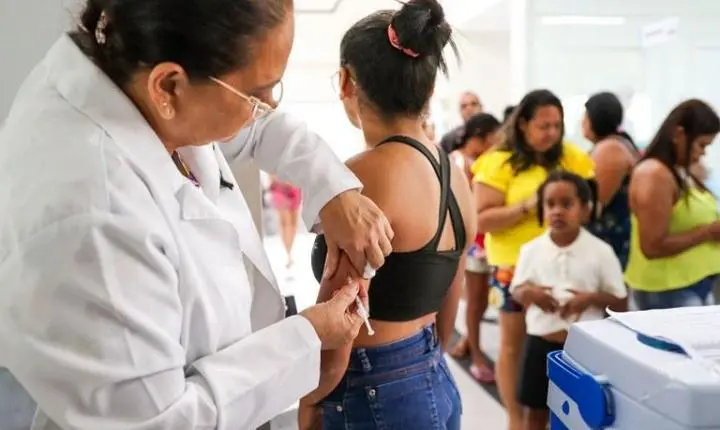 Paraíba têm dia D de vacinação contra vírus da influenza