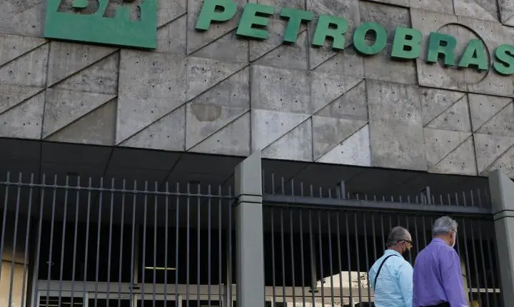 Petrobras alcança novo pico na produção de petróleo e gás