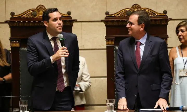 Eduardo Cavaliere assume prefeitura do Rio de Janeiro