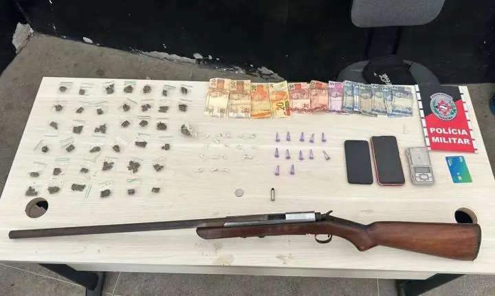 ROTAM apreende menor por Tráfico de Drogas e posse de arma de fogo no em Cajazeiras, nesta quarta-feira 