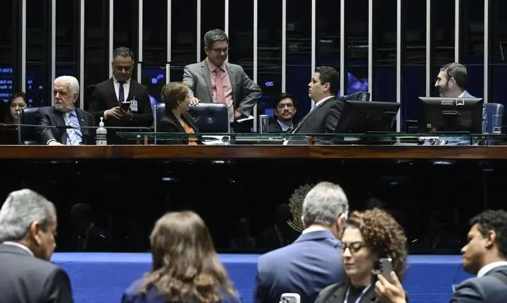 Senado aprova medida provisória para renovação automática da CNH de bons condutores