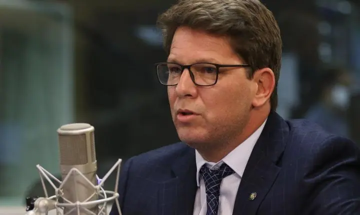 STF investiga emenda parlamentar destinada a produtora de filme sobre Bolsonaro