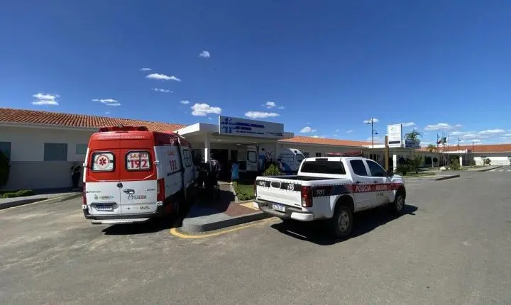 Vítima de violência doméstica desmaia após ser atingida por pedrada e vários socos pelo próprio companheiro em Nazarezinho; suspeito segue foragido