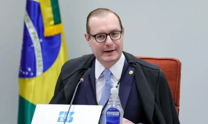 Ministro Zanin define competência do STF para julgar caso de venda de sentenças no STJ