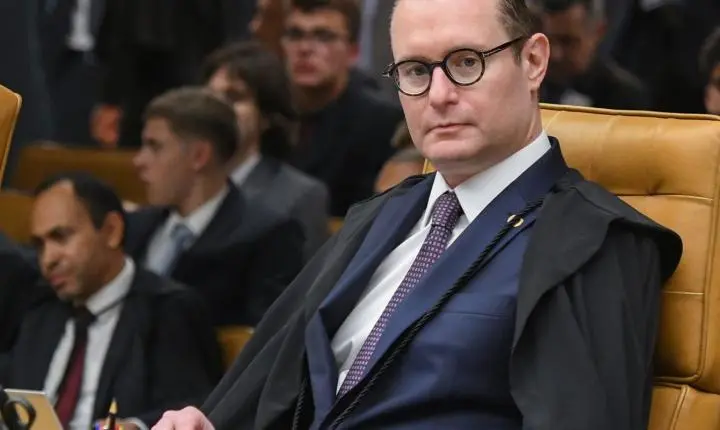 Zanin se posiciona a favor de votação direta para governador do Rio